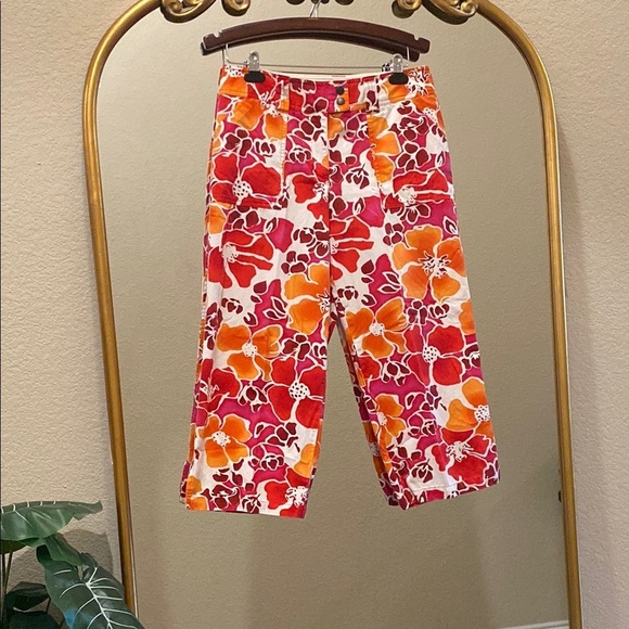 New York & Conpany Vibrant Floral Cropped Pants Size 12 - Picture 3 of 6